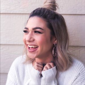 Meet your Posher, Brianna